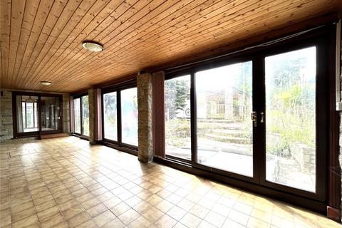 Blue Pine Lodge Blind Lane, Chard, TA20 2JW