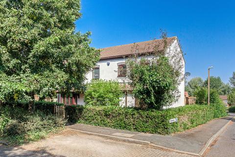 4 bedroom detached house for sale, Stone Hill, Milton Keynes MK8