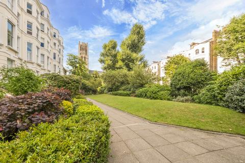 1 bedroom flat for sale, Colville Gardens, Notting Hill, London