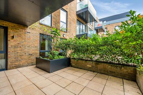 2 bedroom apartment for sale, Lion Wharf Road, Isleworth, TW7