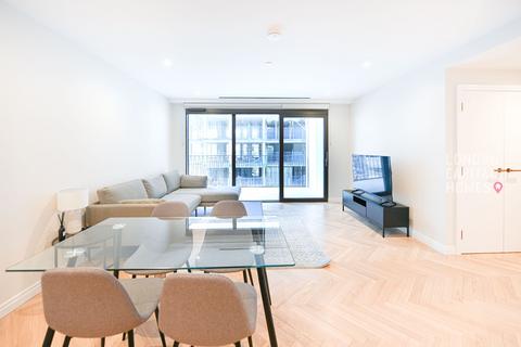 2 bedroom apartment to rent, Saxon House,  Parkland Walk, London SW6