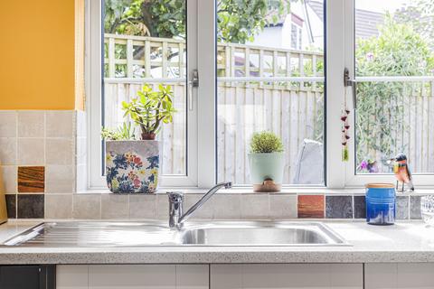 2 Bowyer Road, Abingdon, OX14 2EW