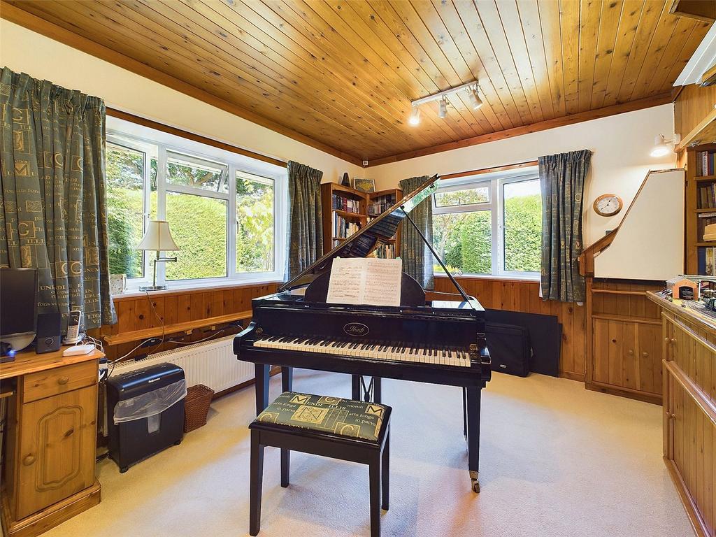 Music Room / Bedroom