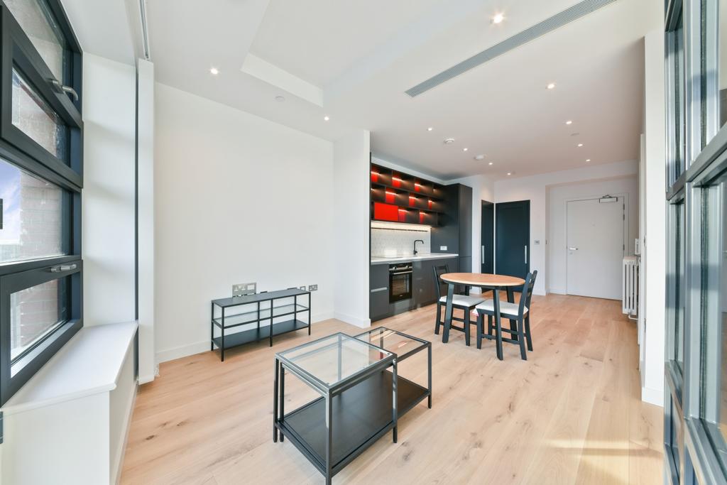 Living Area - Defoe