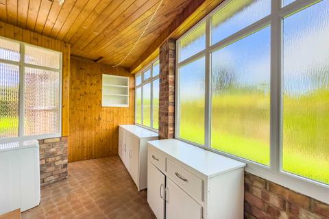 1 Dean Park Drive, Drighlington, Bradford, BD11 1AL