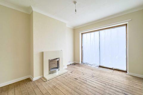 1 Dean Park Drive, Drighlington, Bradford, BD11 1AL