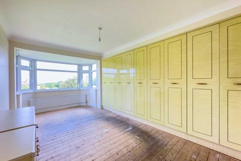 1 Dean Park Drive, Drighlington, Bradford, BD11 1AL