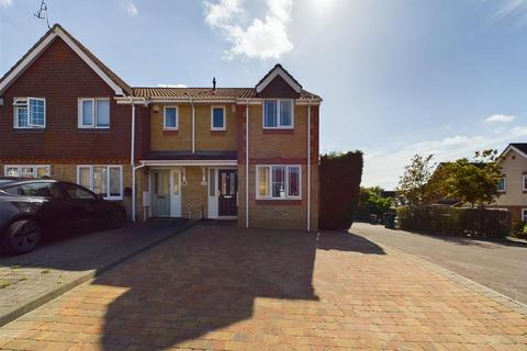 2 bedroom end of terrace house for sale, Lyon Close, Crawley RH10