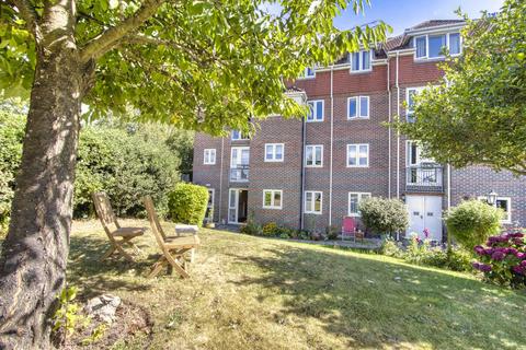 2 bedroom ground floor flat for sale, Flat 1 Dellers Court, Dellers Wharf, Taunton