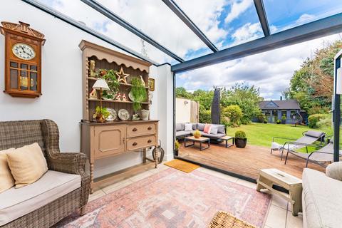 Newsons Cottage Coles Hill, Wenhaston, Halesworth, IP19 9DS