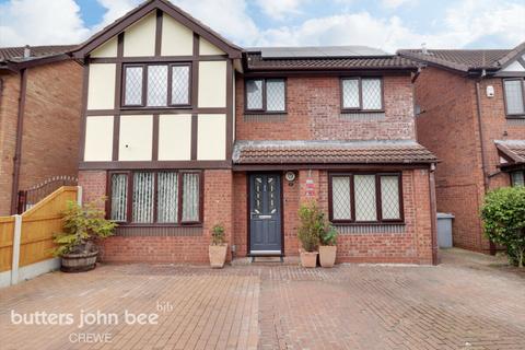 5 bedroom detached house for sale, Lyceum Close, Crewe