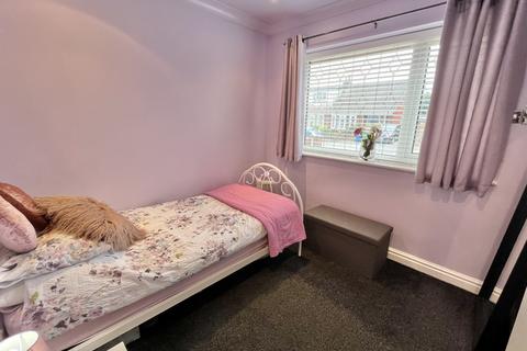 18 Colesville Avenue, Thornton-cleveleys, FY5 4ND