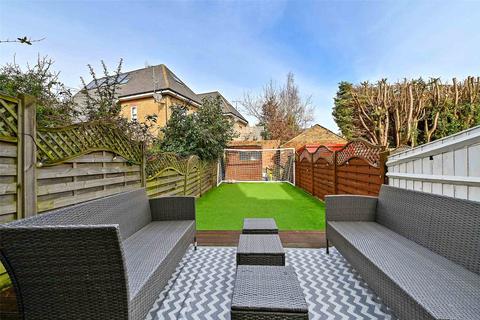 61 Victor Road, Windsor, SL4 3JS