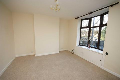 2 bedroom detached house to rent, Hough Lane, Bolton