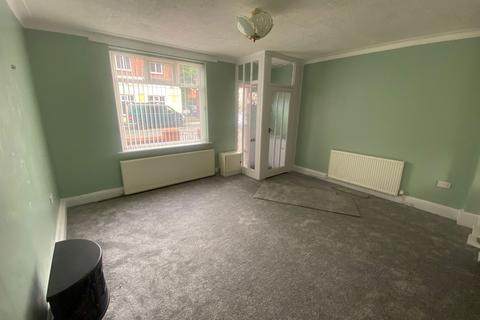 2 bedroom end of terrace house for sale, 264 Fields New Road, Chadderton