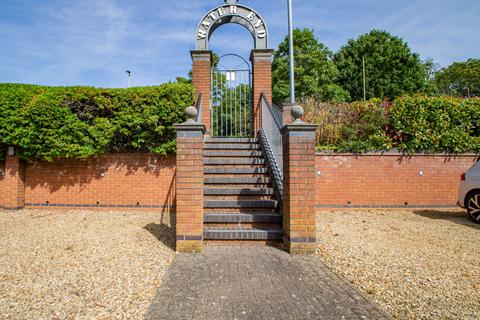 27 Water End, Thorpe Meadows, Peterborough, PE3 6GQ