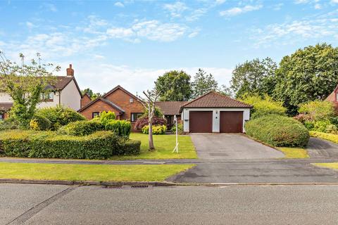 3 bedroom bungalow for sale, Pangbourne Close, Appleton, Warrington, Cheshire, WA4