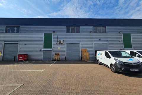 Industrial unit to rent, Edmonton, London N18