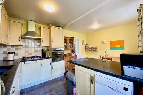 4 bedroom detached house for sale, Caldercroft, Elland