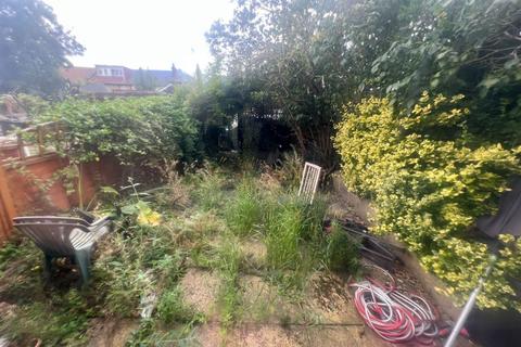 13 Cambria Close, Hounslow, TW3 3RR