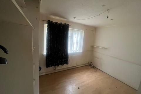 13 Cambria Close, Hounslow, TW3 3RR