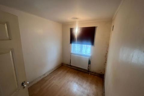 13 Cambria Close, Hounslow, TW3 3RR