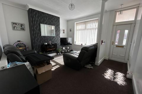 2 bedroom terraced house to rent, Parkdale Road, Bolton, BL2