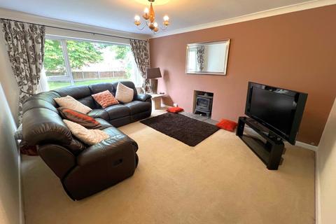 3 bedroom detached house for sale, Tarn Road, Thornton FY5