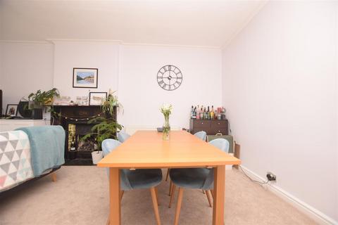 2 bedroom flat to rent, 00000097 Pembroke Road