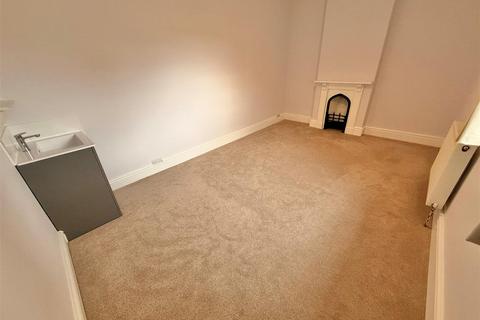 2 bedroom flat to rent, 00000097 Pembroke Road