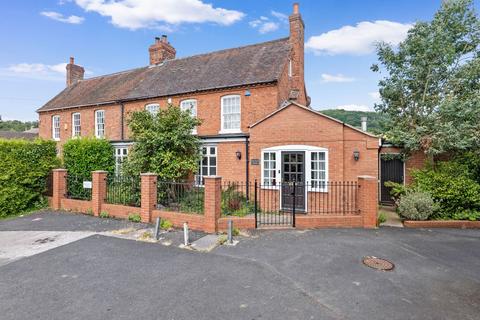 4 bedroom semi-detached house for sale, Macefield House, Worcester Road, Great Witley, Worcestershire.  WR6 6HR