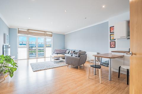 2 bedroom flat for sale, Meadowside Quay Walk, Flat 1/3, Glasgow Harbour, Glasgow, G11 6AW