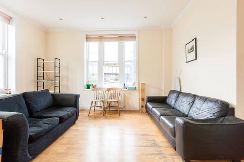 2 bedroom flat to rent, Coldharbour Lane, Brixton, London, SW9