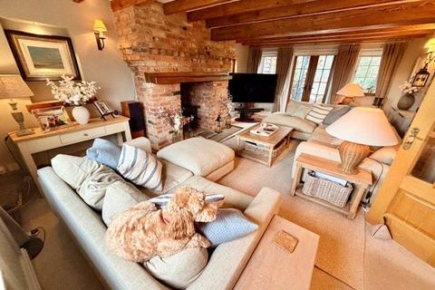 5 bedroom detached house for sale, Woodside Lane, New Milton, Hampshire, BH25