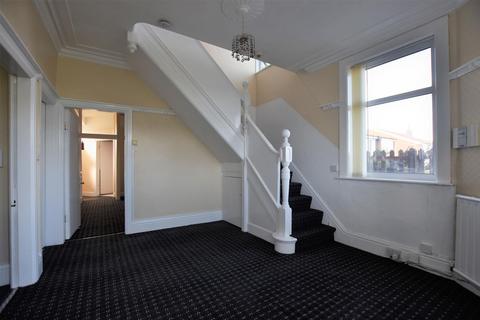 5 bedroom property to rent, Whalley New Road, Blackburn, BB1