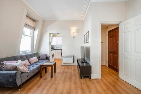 1 bedroom apartment to rent, London SW1Y