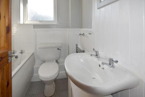6 Birchett, Ashford, TN23 4XS