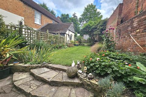 4 bedroom semi-detached house for sale, Church Street, Newent