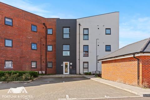 1 bedroom apartment for sale, Plumtree Drive, Harlow