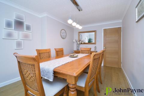 138 Maidavale Crescent, Coventry, CV3 6GD