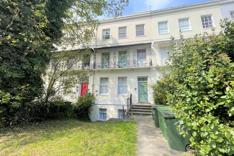 Studio to rent, Evesham Road, Cheltenham GL52