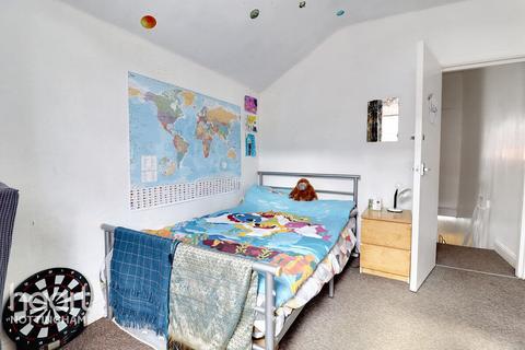 27 Ashfield Road, Nottingham, NG2 4LR