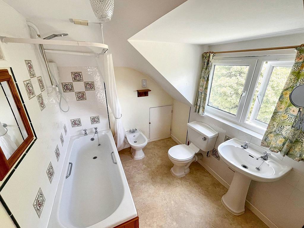 En-suite bedroom 1