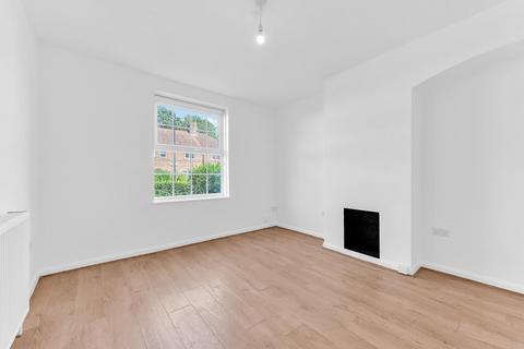 3 bedroom terraced house for sale, Ballamore Road, Bromley