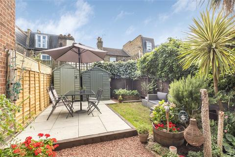 1 bedroom maisonette for sale, Kenilford Road, London, SW12