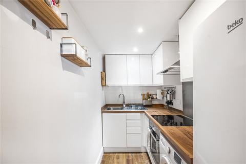 6a Kenilford Road, London, SW12 9PR