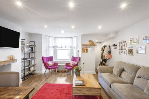 6a Kenilford Road, London, SW12 9PR