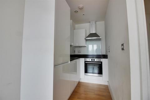 Flat 21, Burlington House Swanfield Road, Waltham Cross, EN8 7FG