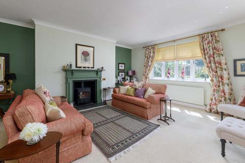 Friars Lodge, 21 Radcliffe Road, Bamburgh, NE69 7AE