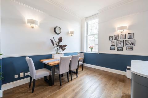 30 Brigade Place, Caterham, CR3 5ZU